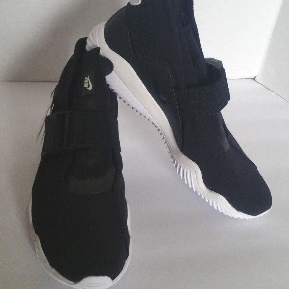 Nike Mens Komyuter Premium Athletic Black Sneaker - Picture 5 of 5